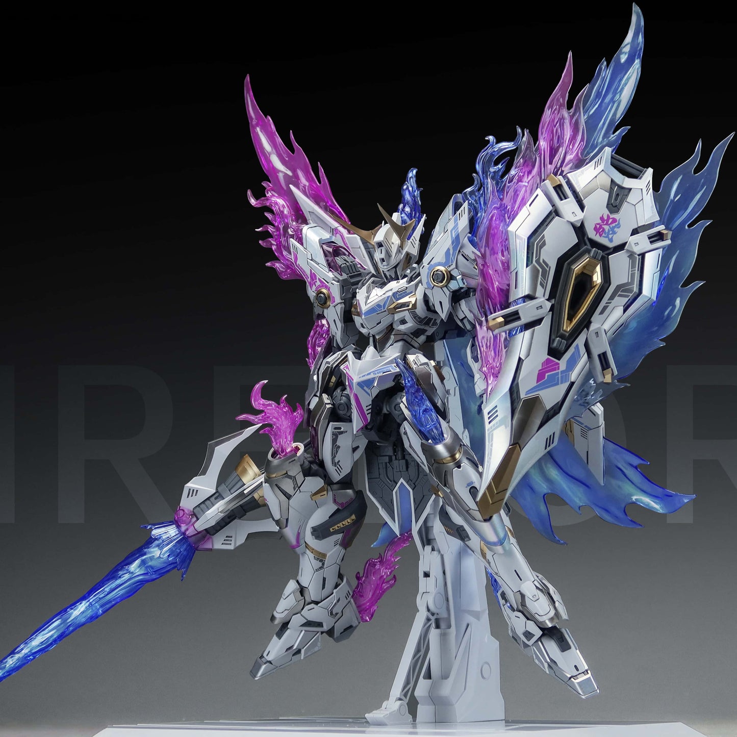 SNAA 1/100 Fire Lord Ver. Soul of Phantom Flame YR-04 Model Kit
