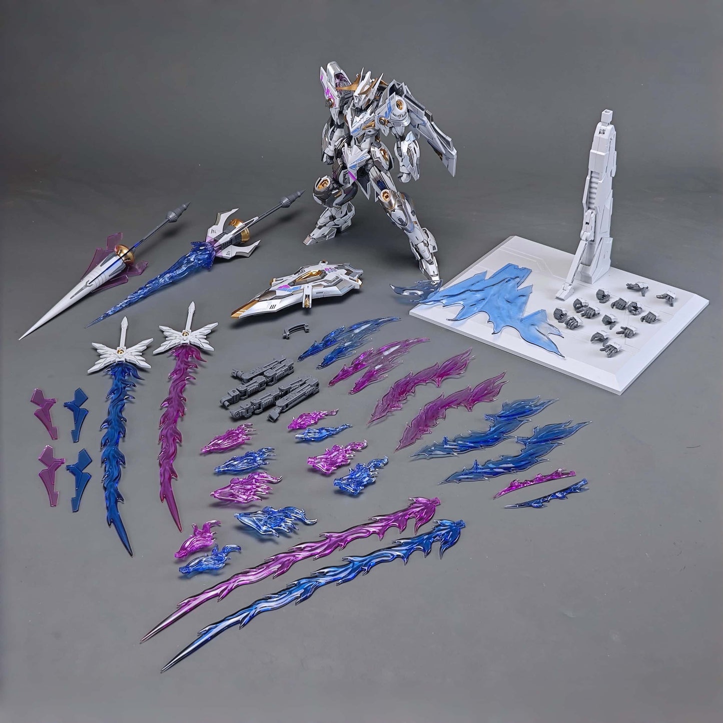 SNAA 1/100 Fire Lord Ver. Soul of Phantom Flame YR-04 Model Kit