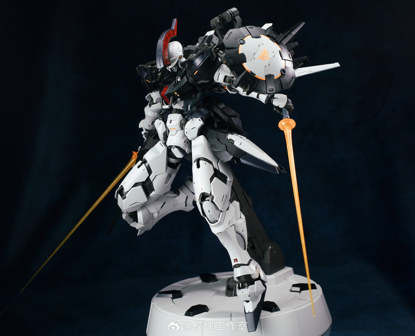 STRANGE WORK PG 1/60 Monument Repair Type Tallgeese NILSON WORK Model Kits