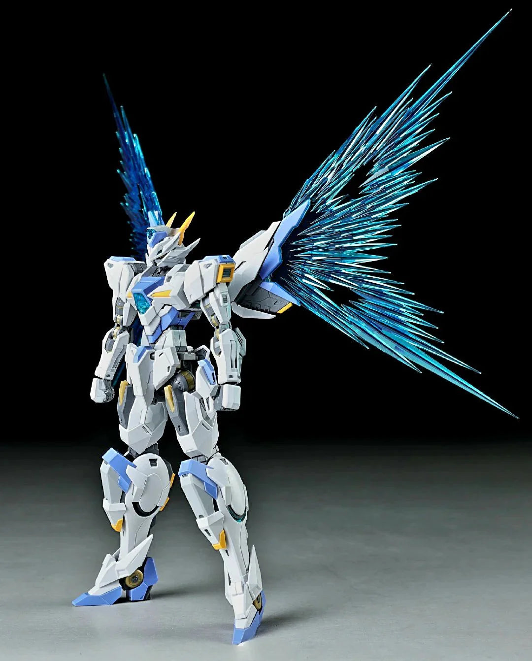 SNAA 1/144 God Guardian Gawain Model Kits