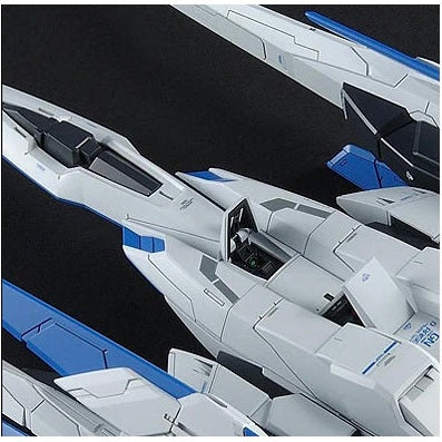 Bandai PG 00 Raiser 1/60 Model Kits